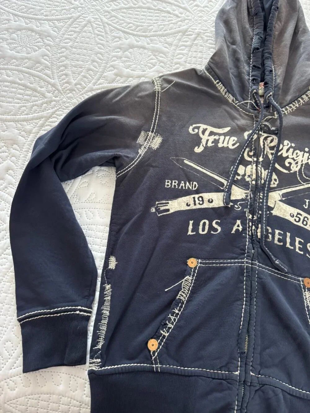 Vintage True Religion Whipstitch Big T Hoodie Switchblade Retail $419 MEDIUM